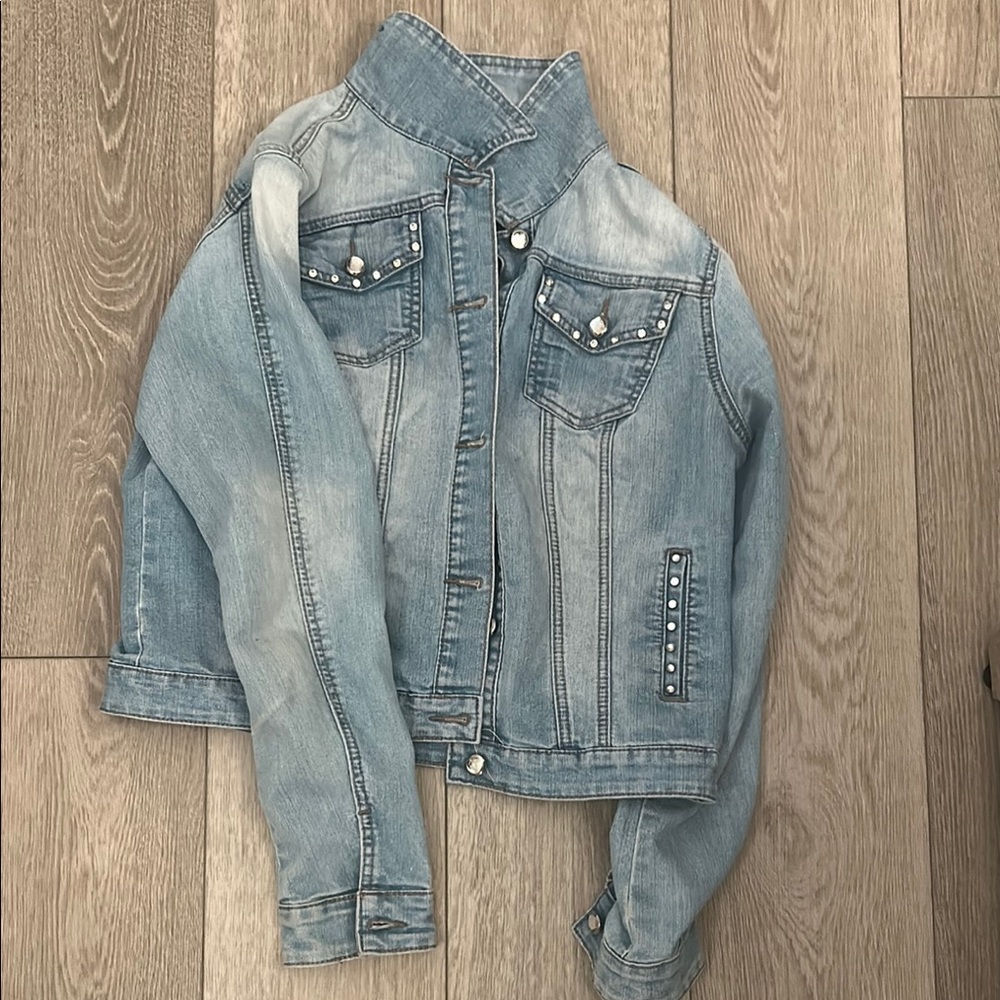 Stylish Blue Denim Women’s Jacket
